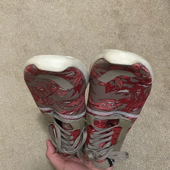 Men’s adidas sneakers size 10 - Picture 5 of 7